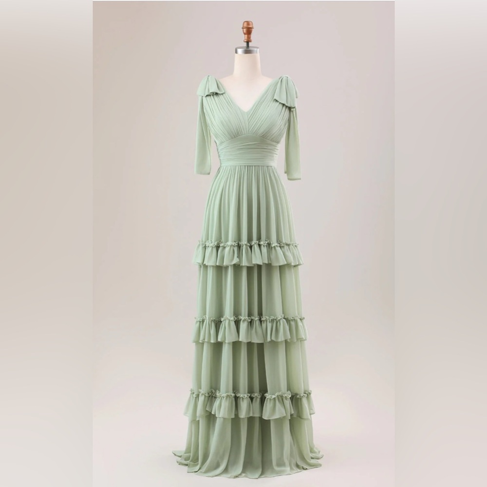 Light green never used chiffon gown